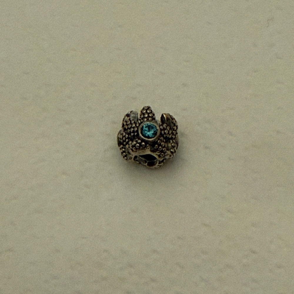 Pandora ale starfish charm